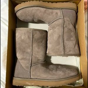 UGG Classic ll